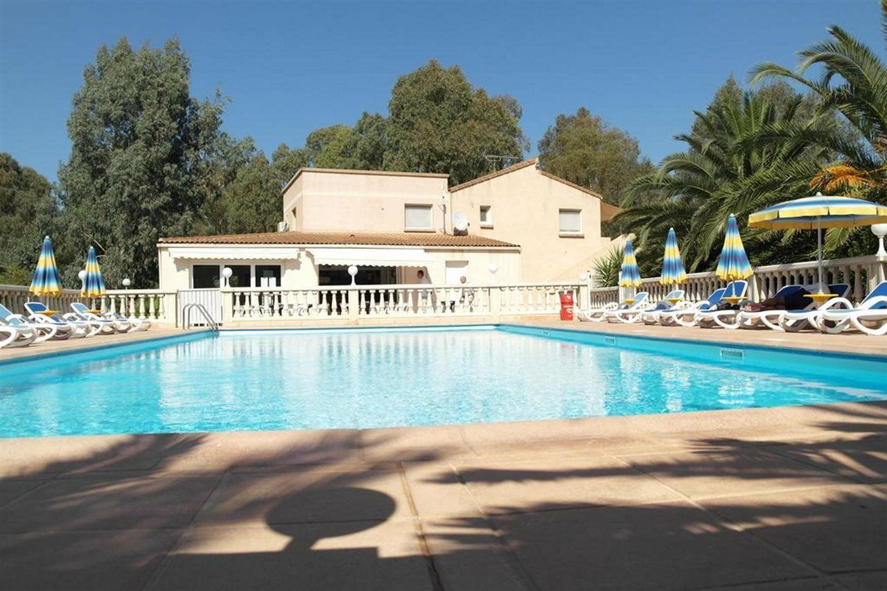 Residence Thalassa Кальви Экстерьер фото